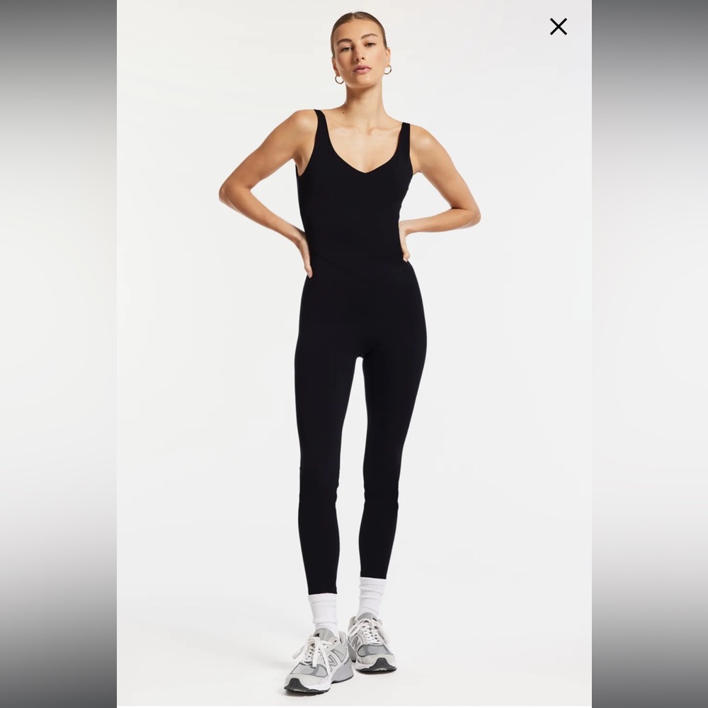 Bandier V-Neck Tempo Full Length Catsuit XS